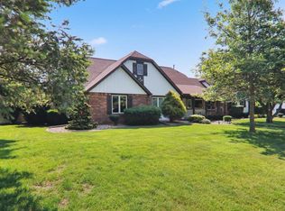 2215 Woodfield Rd, Bloomington, IL 61704