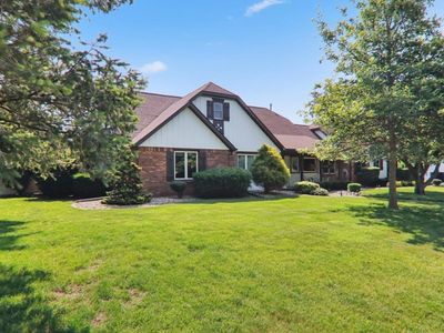 2215 Woodfield Rd, Bloomington, IL, 61704