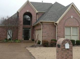 1045 Mirror Lake Ln, Cordova, TN 38018
