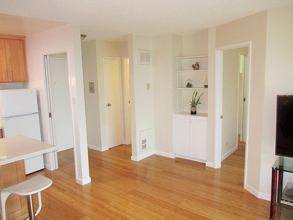 2nd image of 847 N Humboldt St APT 304