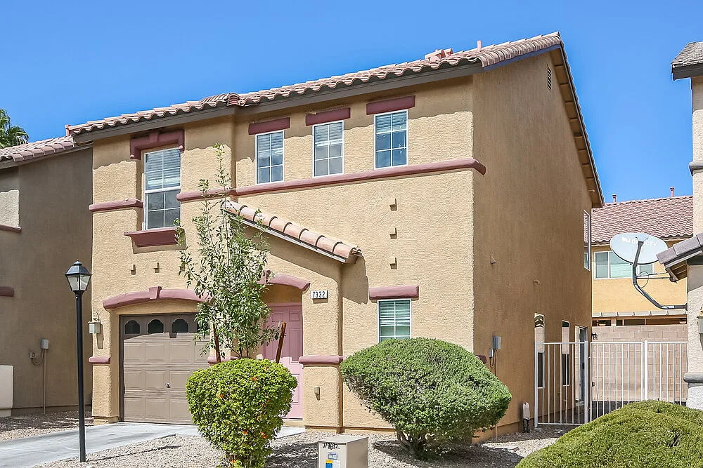 3 bed, 2.5 bath, 1480 sqft, $1,845 — Photo 4