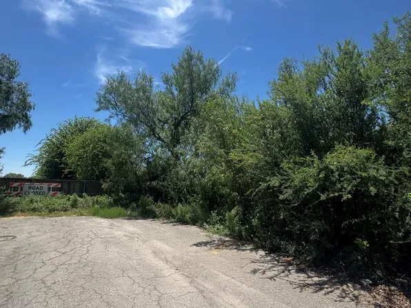 837 South Aly, Uvalde, TX 78801