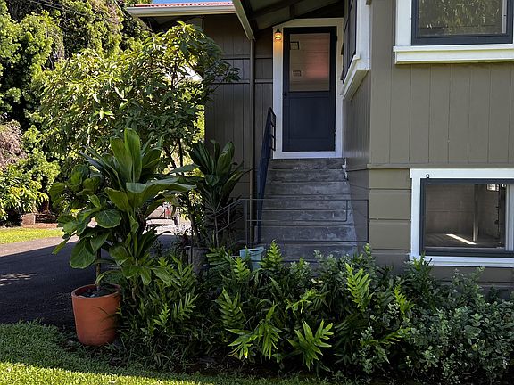 2nd image of 19 Kanoelani St