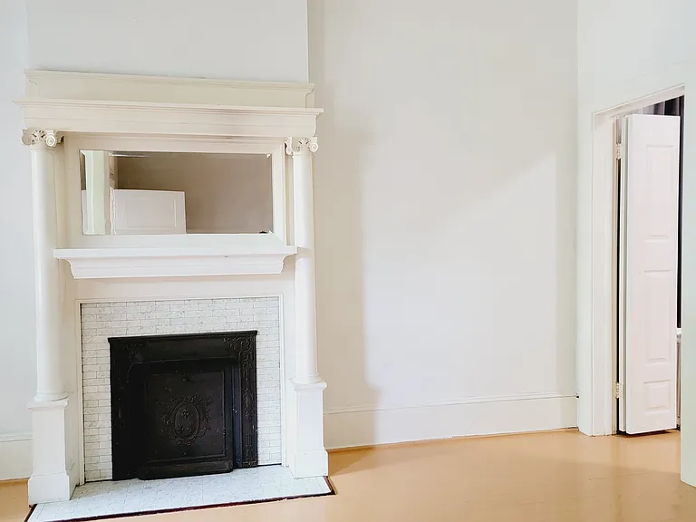 2512 W Grace St #1 — Photo 1