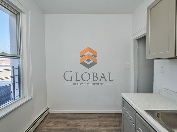 4th image of 2881 Dill Pl Floor 2