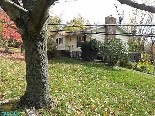 146 Seymour Pl photo 1