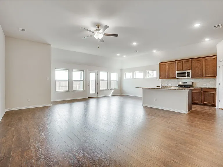16625 Hidden Cove Dr — Photo 9