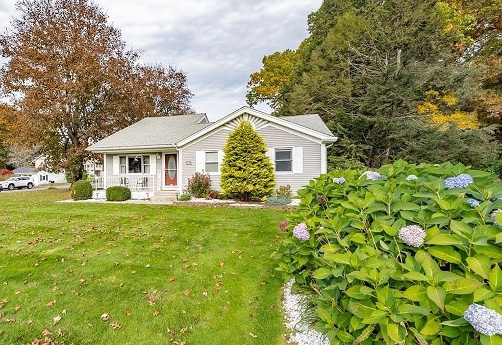 334 Chapin St, Ludlow, MA 01056 Zillow