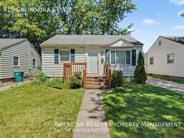 915 California St NW, Grand Rapids, MI 49504
