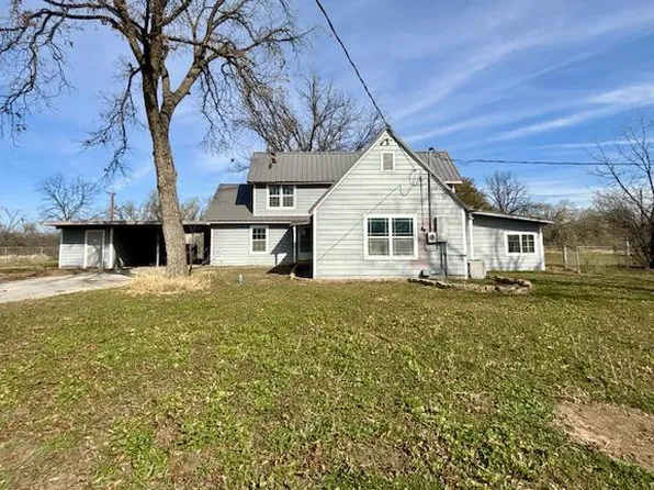 3940 Lake Dr, San Angelo, TX 76903