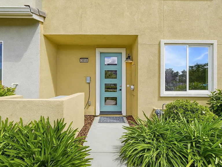 3818 E Commerce Way — Photo 59