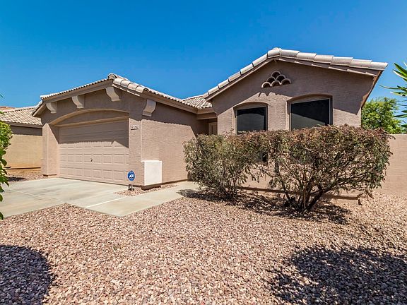 3rd image of 12913 N 147th Dr