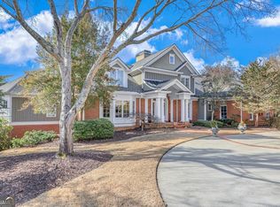 125 Woodlake Dr, Gainesville, GA 30506