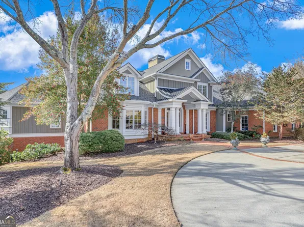 125 Woodlake Dr, Gainesville, GA 30506