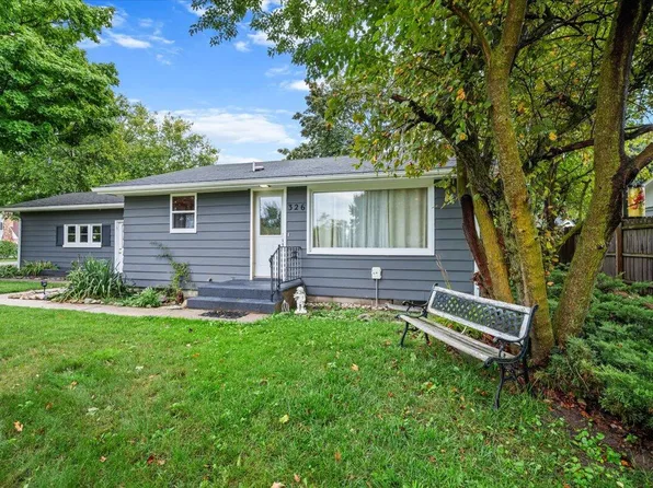 326 E 4th St, Trufant, MI 49347