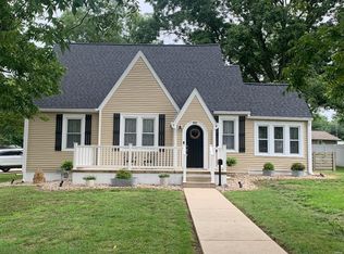 920 S Mill St, Nashville, IL 62263