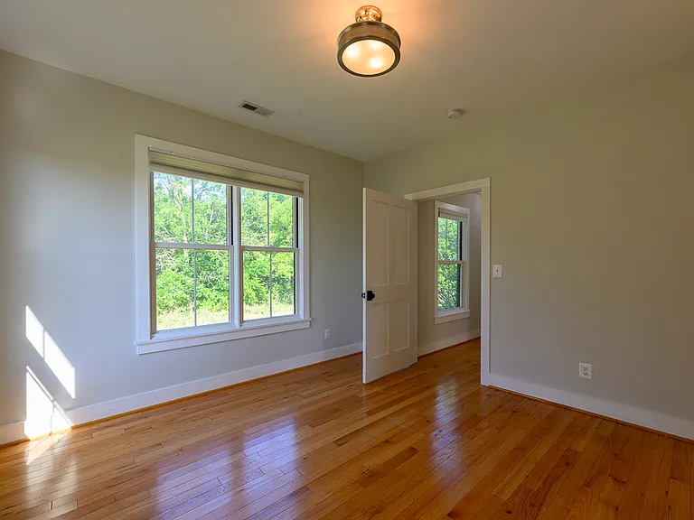 4555 Old Tavern Rd — Photo 11