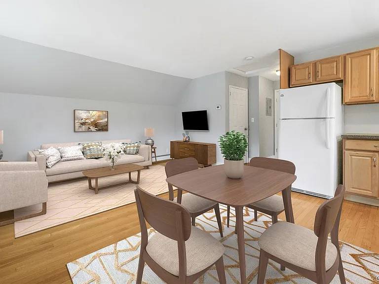 31 Blanchard Ave — Photo 4