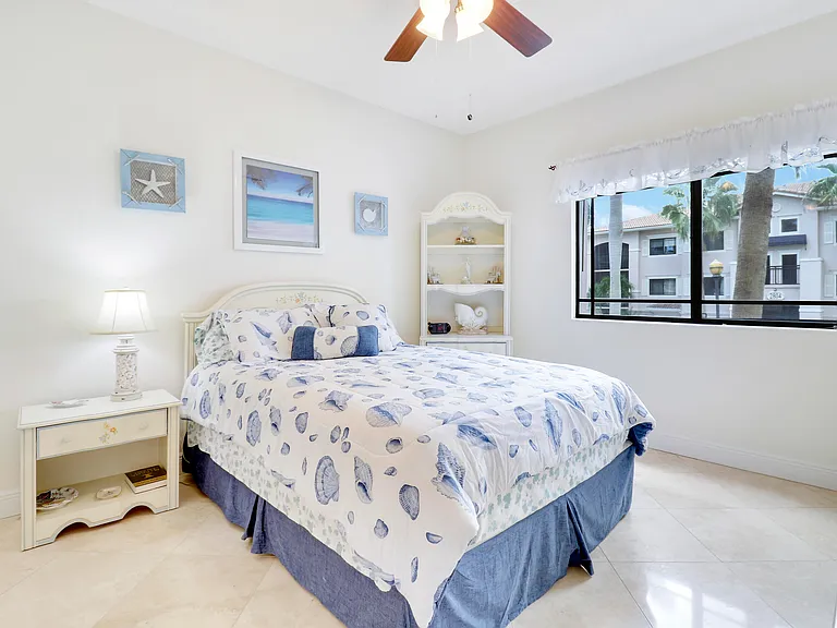 2802 Sarento Pl #204 — Photo 9