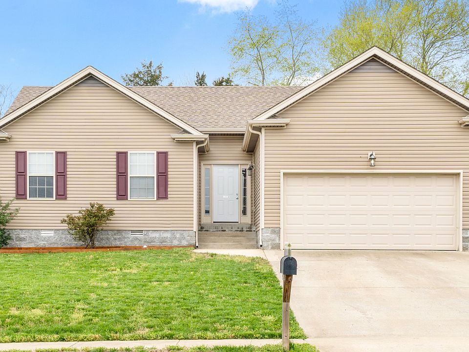 1st image of 1112 Freedom Dr