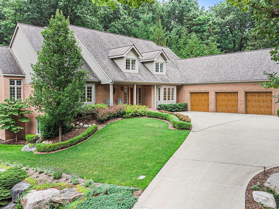 1st image of 12266 Woodline Dr