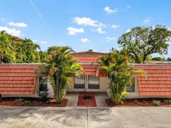 10600 NW 45th St, Pompano Beach, FL 33065