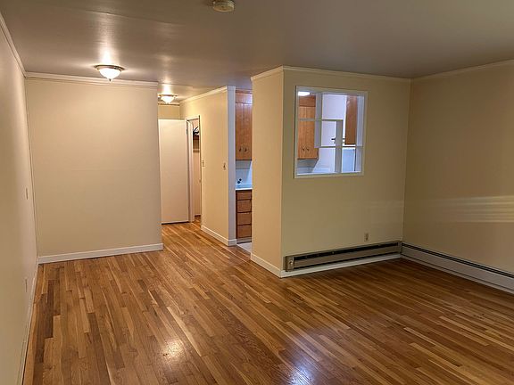 5th image of 831 W Nickerson St APT 10
