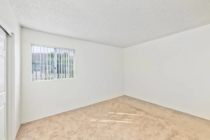 1bed/1bath Plan A 558 SQ FT Bedroom