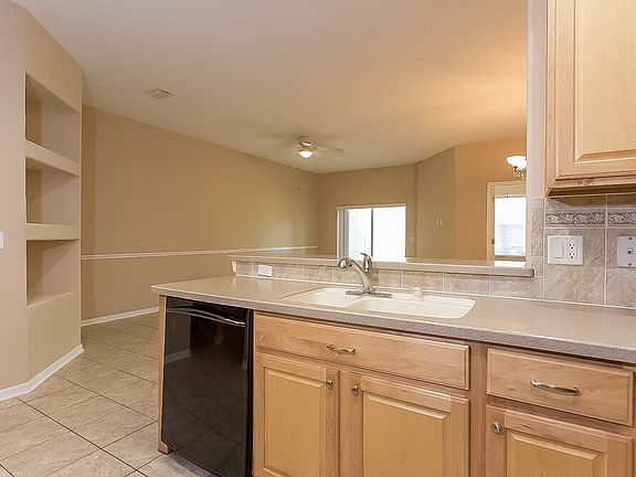 5th image of 9222 River Rock Ln