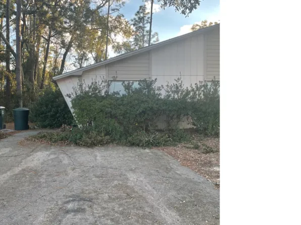 10049 Hillview Dr, Pensacola, FL 32514