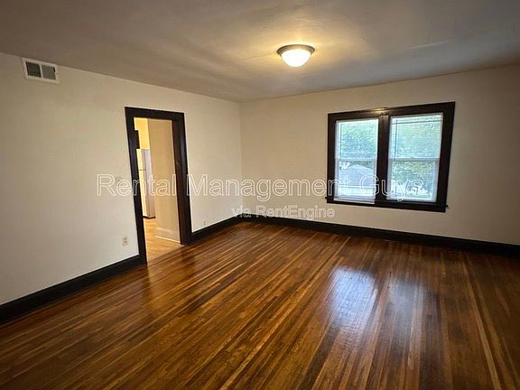 2nd image of 2512 Fremont Ave N