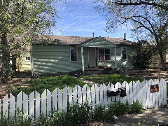 2nd image of 1024 E Roosevelt Ave