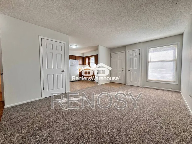 830 Hartford Ave — Photo 4