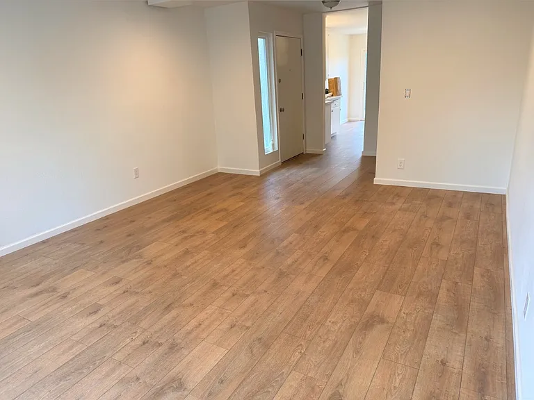 4371 Hoen Ave #4371 — Photo 4