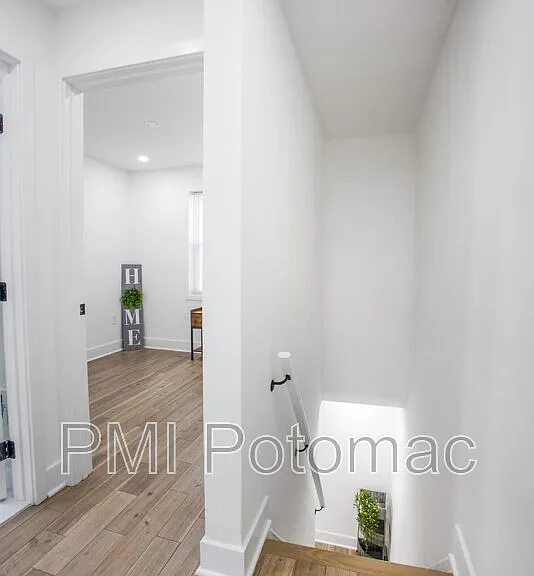 702 19th St NE — Photo 31