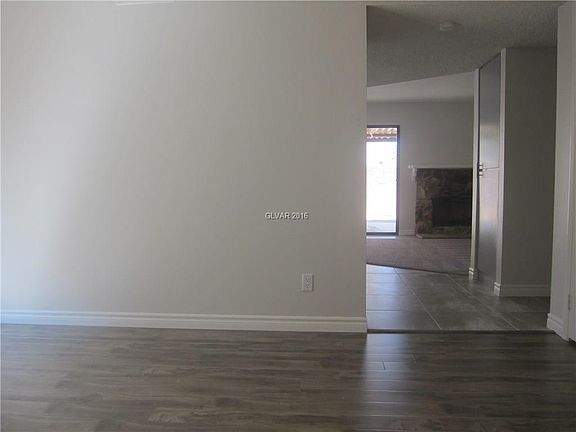 4th image of 119 Sirnoble St