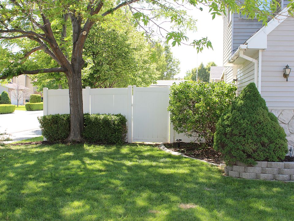 Front Side Yard
