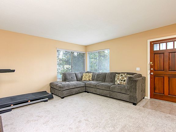 3rd image of 525 N Beech St Unit 22