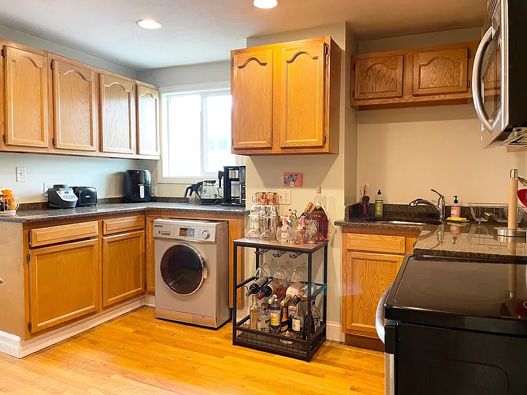 4 O St #3 — Photo 4