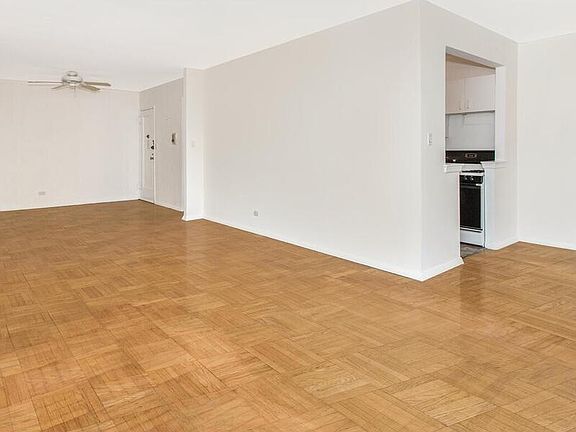 3rd image of 3616 Henry Hudson Pkwy E APT 2IN