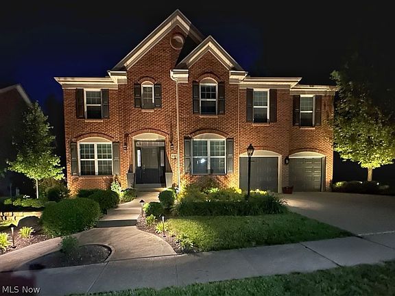 2nd image of 8350 Viola Way