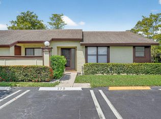 270 Beaver Dam Ct, Royal Palm Beach, FL 33411