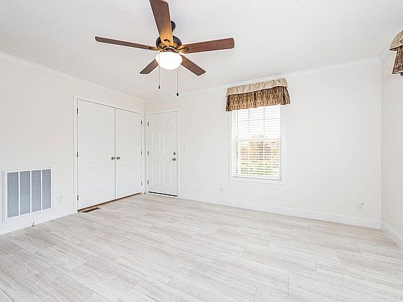 5th image of 32 Hannah Grace Way