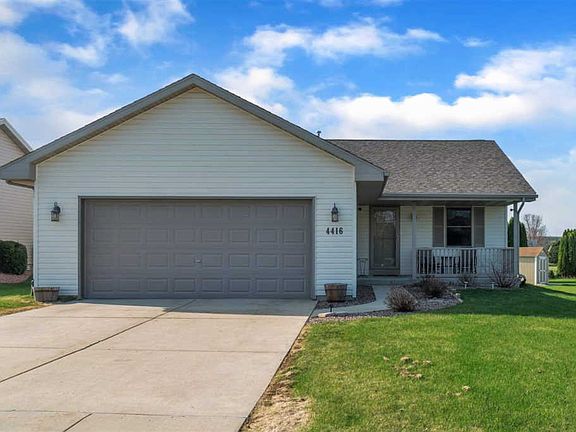 3rd image of 4416 Red Oak Dr