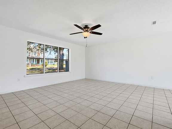 5th image of 306 W Kansas Ave