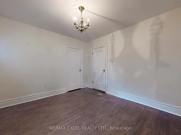 317 Warren Rd — Photo 22