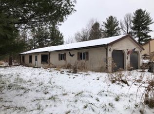 9698 Edward Rd, Fostoria, MI 48435