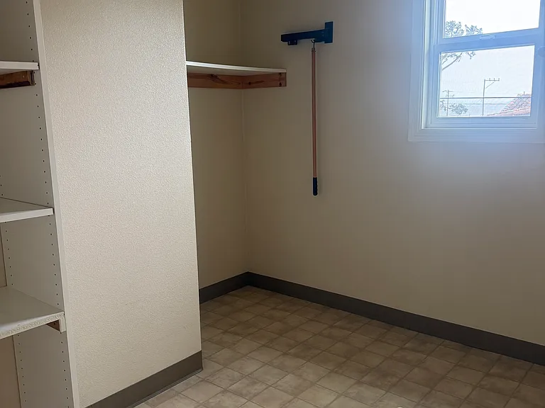 213 Valencia Ave — Photo 19