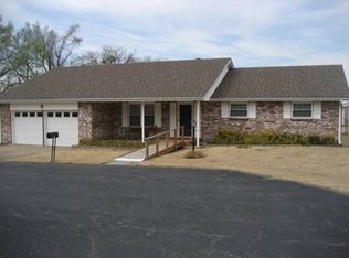 5600 Douglas Ln, Bartlesville, OK 74006