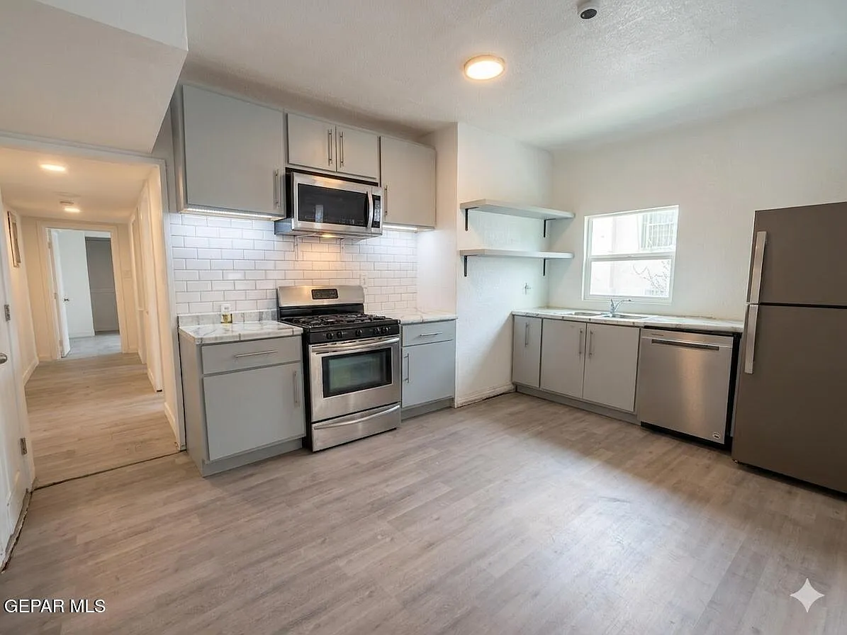 2 bed, 1.0 bath, 1040 sqft, $1,150 — Photo 4